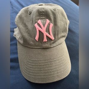 Army-green Baseball Cap.